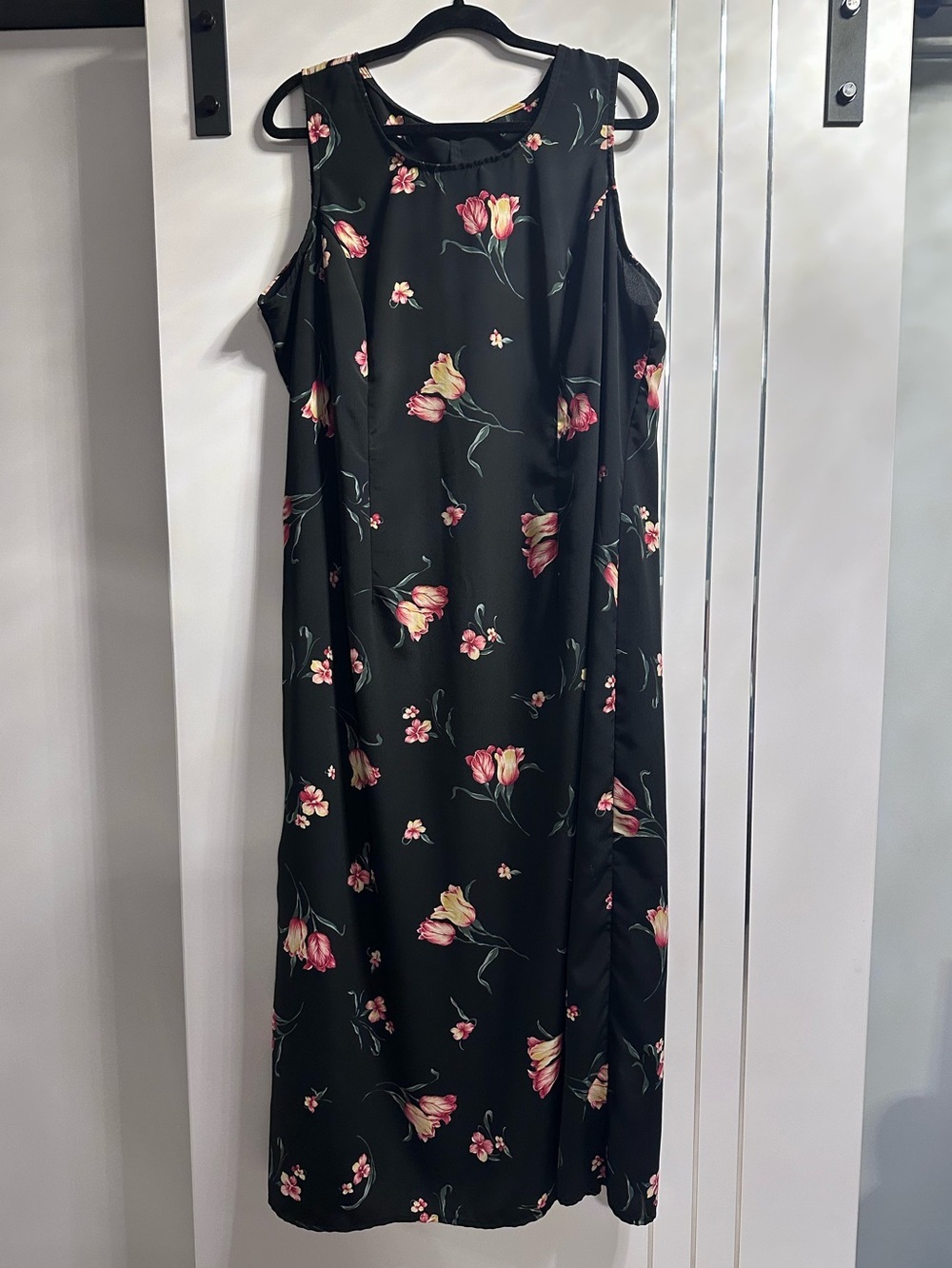 Plus Size 2X Sleeveless Black Floral Maxi Dress with Red  Tulip Print